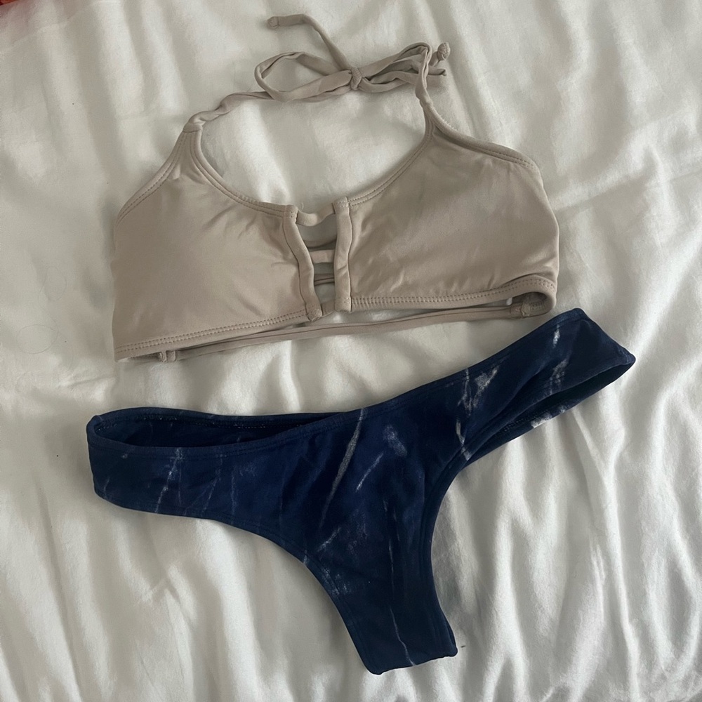 Midori bikini top